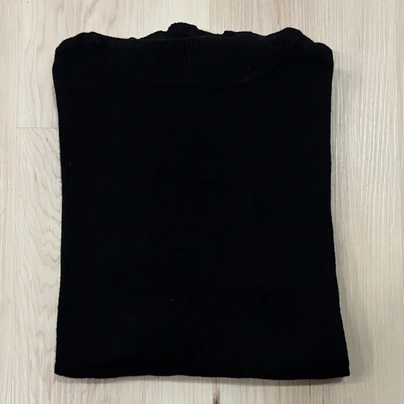 Calvin Klein Black Turtleneck Sweater Size M - Picture 8 of 8